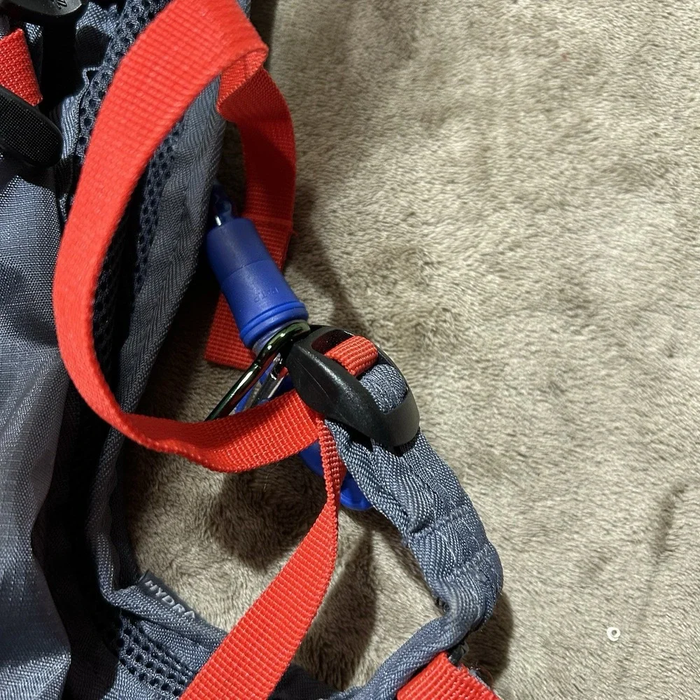 High Sierra HydraHike 8L Hydration Backpack 2L Reservoir Gray Red Hiking Cycling